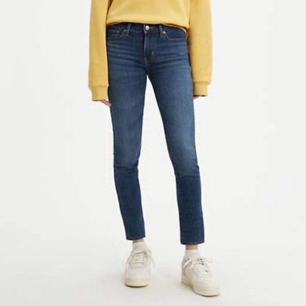 Levis 711 Dark Wash Skinny Jean sz 30